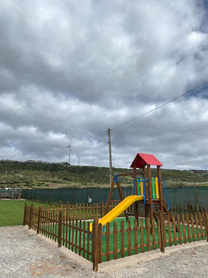 Hotel Casinhas Dos Valados Atouguia Da Baleia Exterior foto